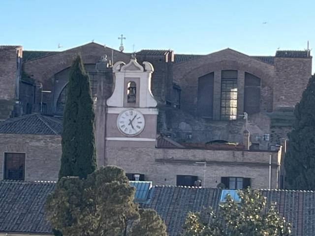 Camera X2 Con Magnifica Vista Sul Chiostro Di Michelangelo E Le Terme Di Diocleziano Рим Екстериор снимка